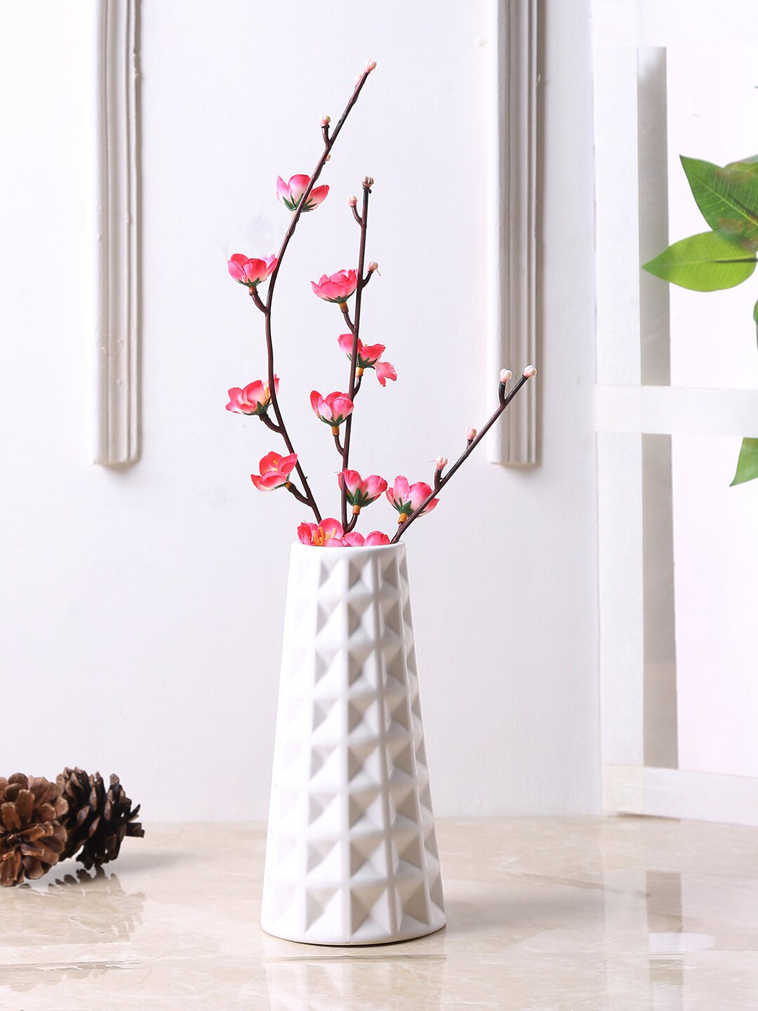 TAYHAA White Waffle-Design Ceramic Flower Vase