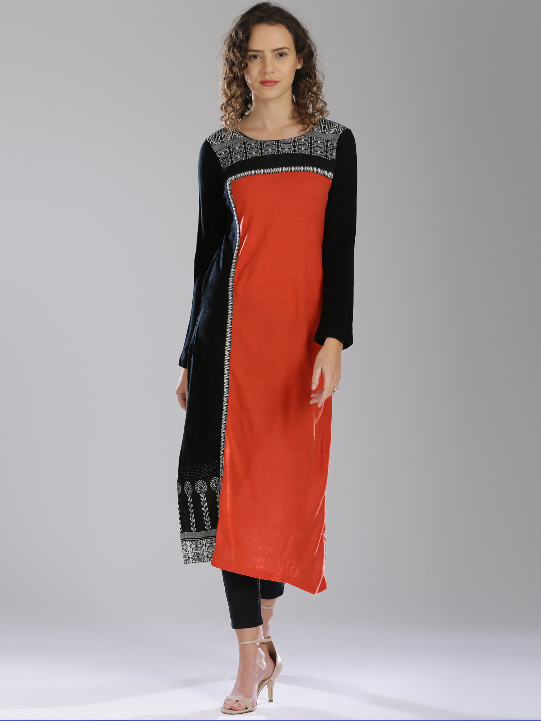 W Women Orange & Black Patterned Straight Kurta