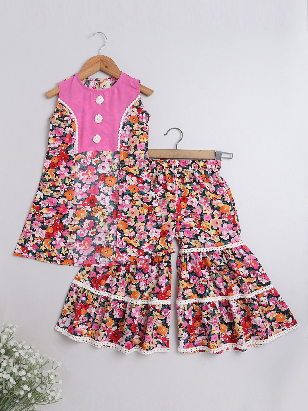 The Magic Wand Girls Floral Printed Pure Cotton Kurta With Sharara