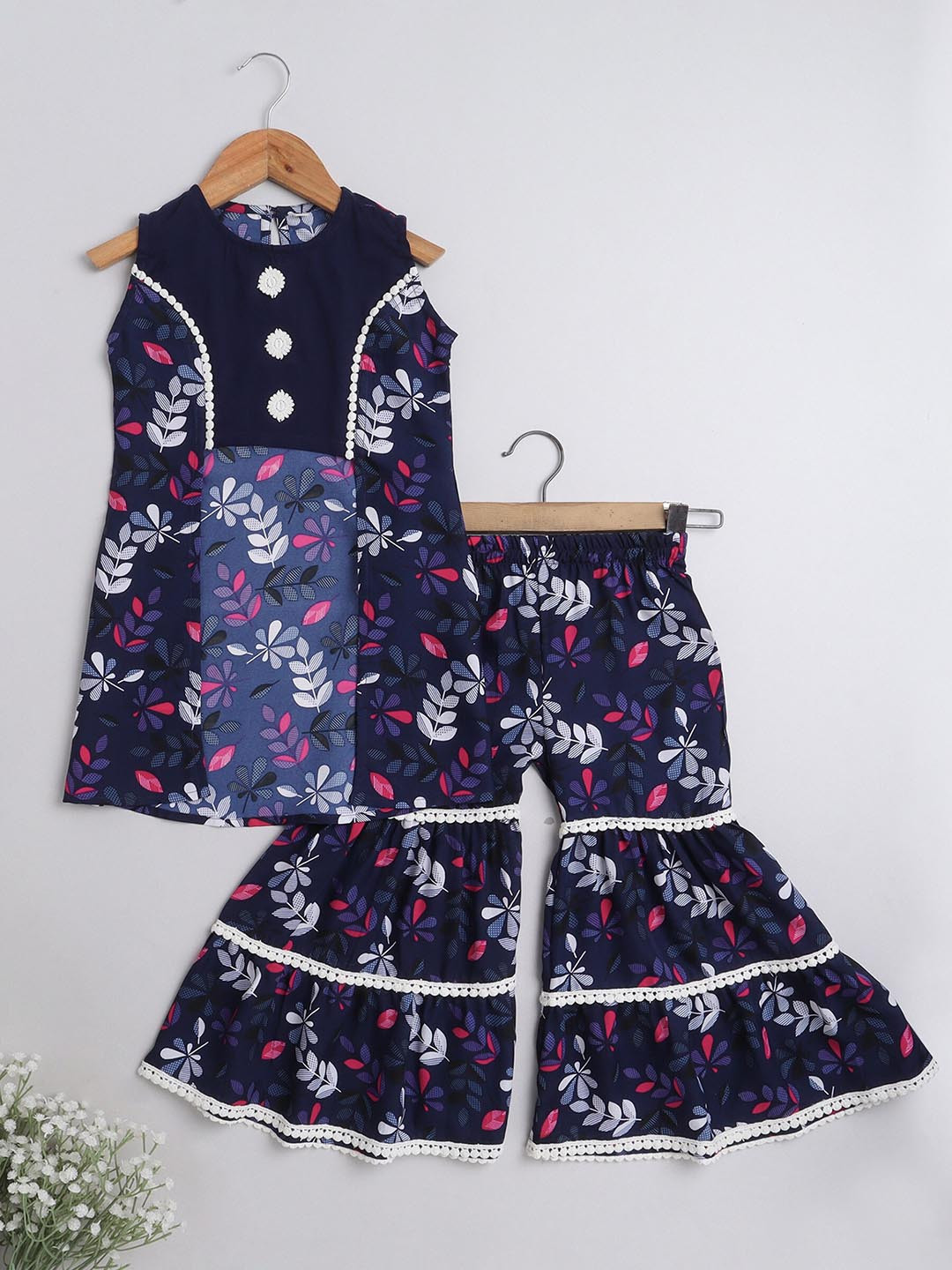 The Magic Wand Girls Ethnic Motifs Printed High Slit Kurta with Sharara