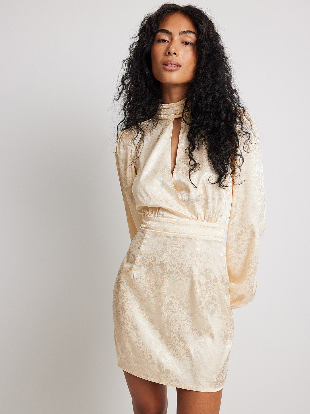 NA-KD Jacquard Floral Design Puff Sleeve Satin Sheath Mini Dress