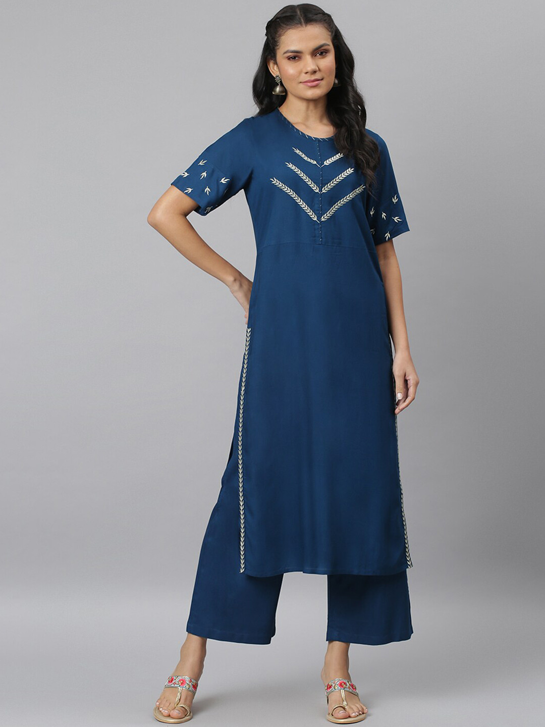JAIPUR ATTIRE Embroidered Kurta With Palazzos