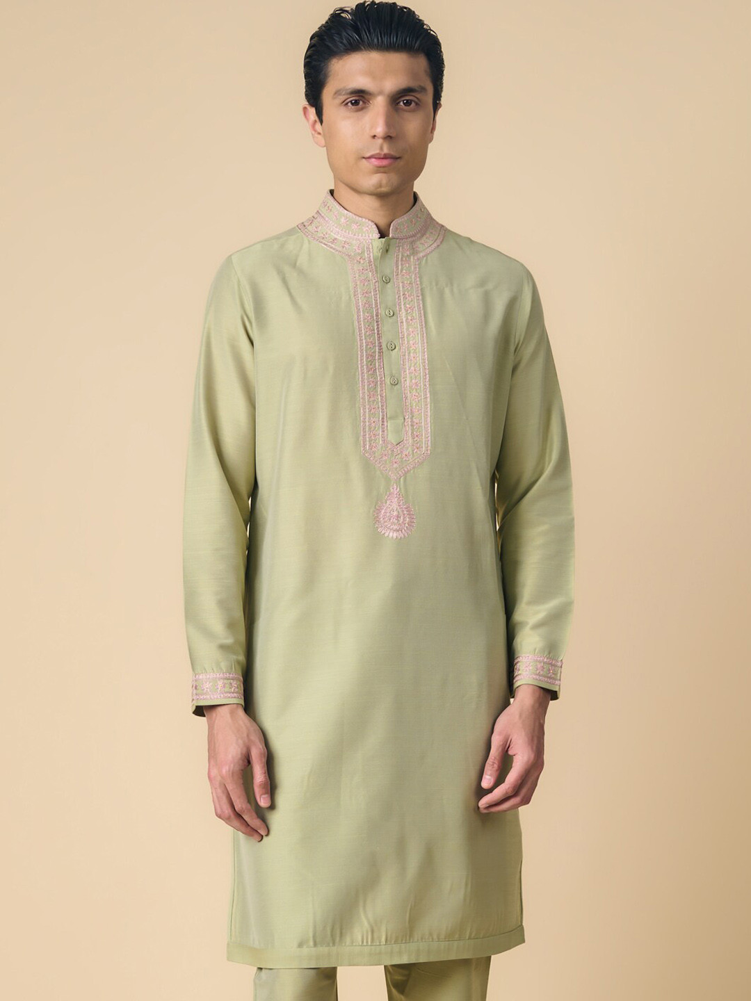 Tasva Ethnic Motifs Yoke Design Thread Work Straight Kurta with Pyjamas