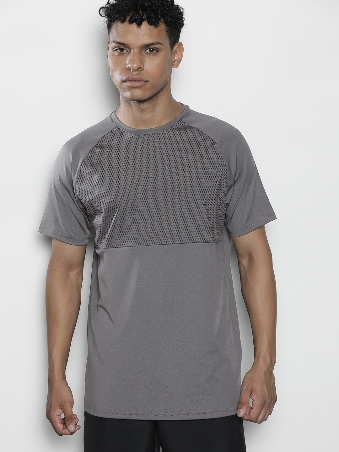 boohooMAN Micro Printed Raglan Sleeves Regular Fit T-shirt