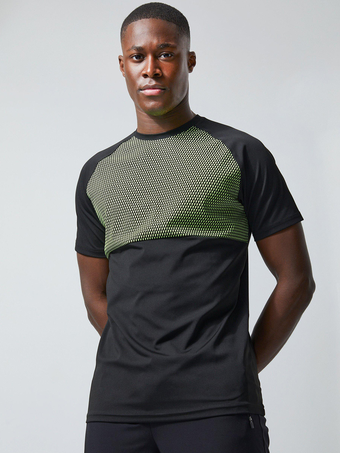 boohooMAN Micro Ditsy Print Raglan Sleeves T-shirt