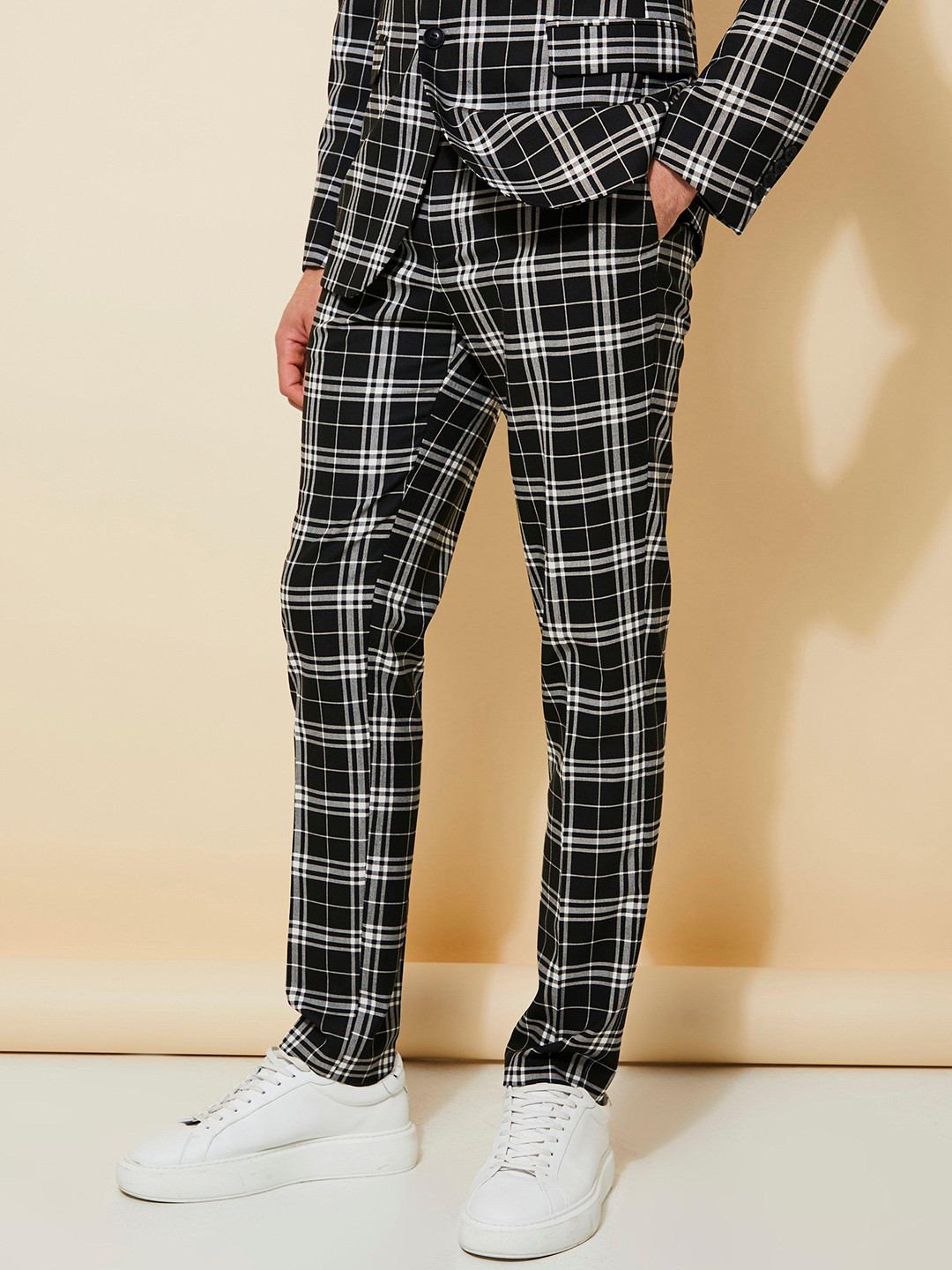boohooMAN Men Checked Skinny Fit Trousers