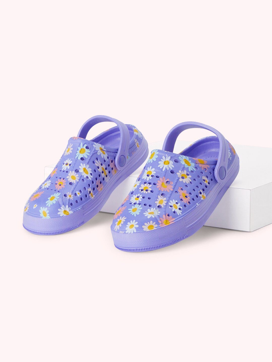 Pantaloons Junior Girls Printed Perforated Clogs