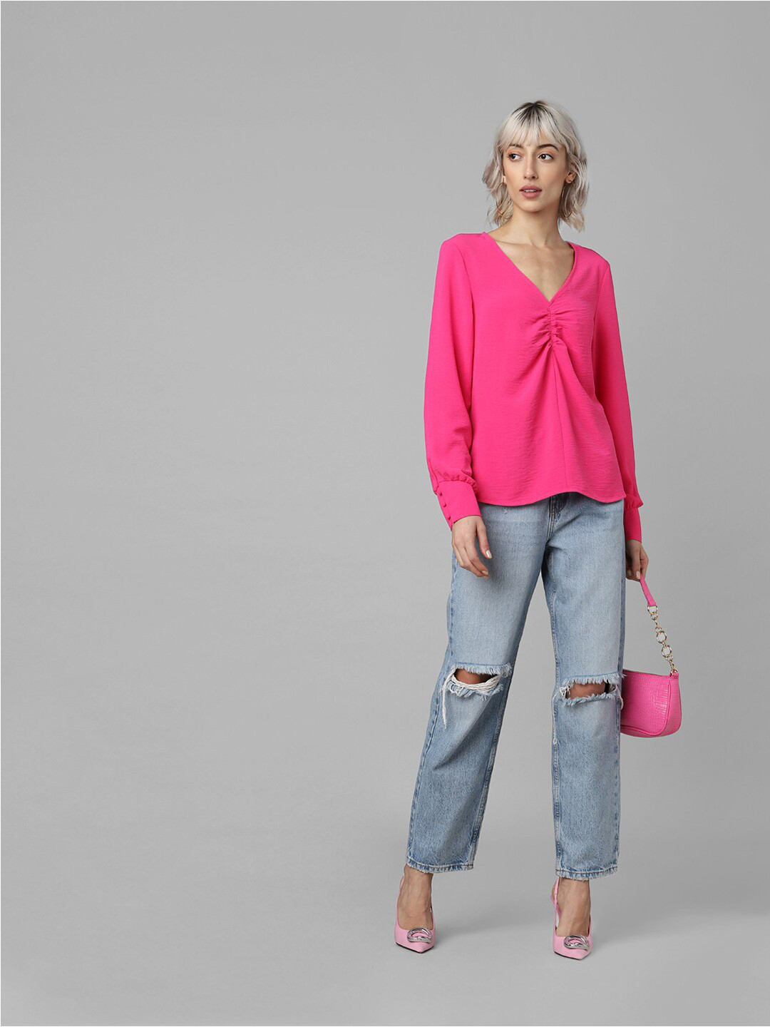 ONLY Solid V-Neck Cuffed Sleeved Top