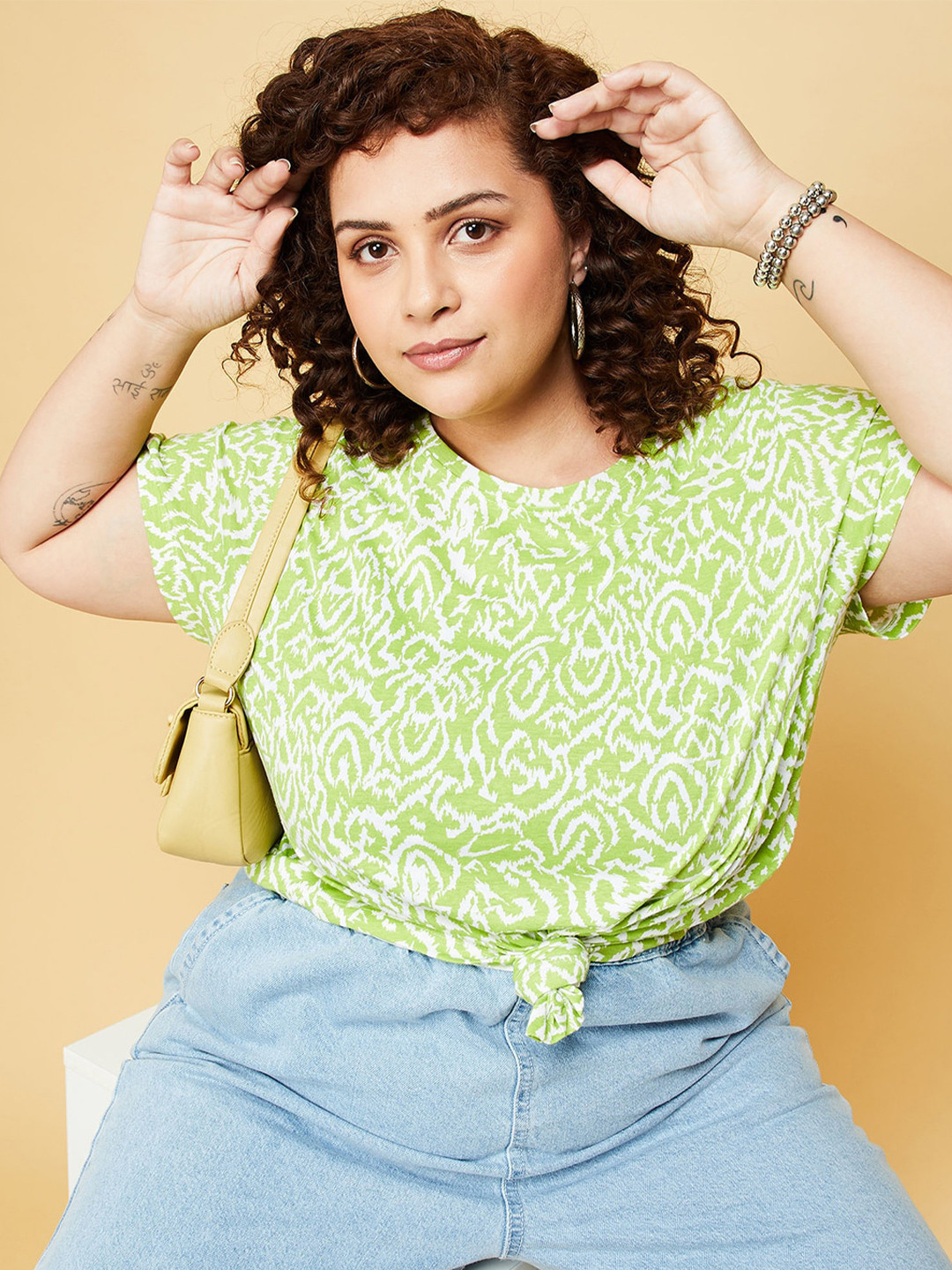 max Round Neck Extended Sleeves T-shirt