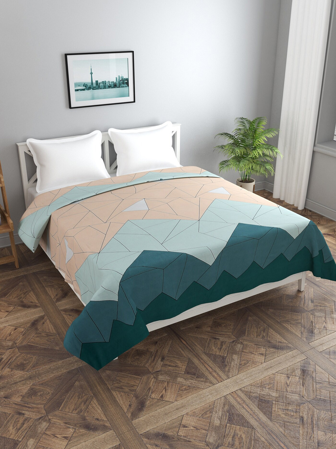 MORADO Green & Peach-Colored Geometric Double Queen Duvet Cover