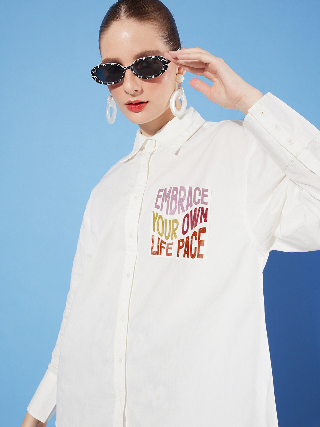 The Roadster Life Co. Milky White Pure Cotton We (May) Party Oversized Shirt Casual Shirt