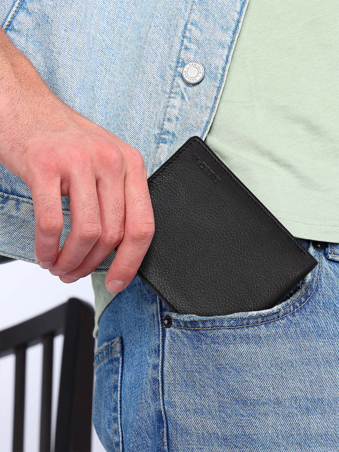 Sassora Men Leather Two Fold RFID Wallet