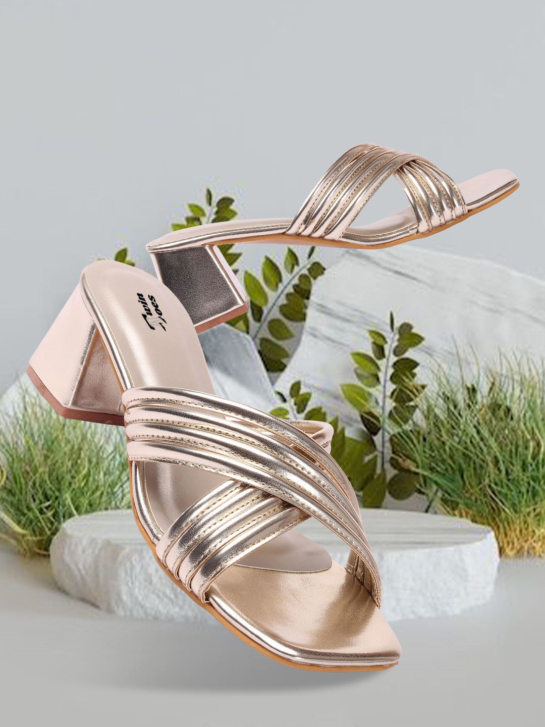 TWIN TOES Gold-Toned Party Block Sandals