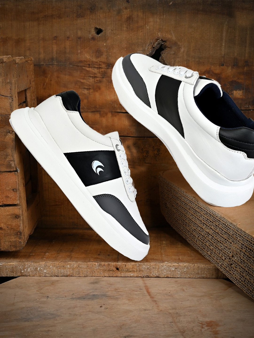 Allen Cooper Men Colourblocked Lightweight Memory Foam Basics Sneakers