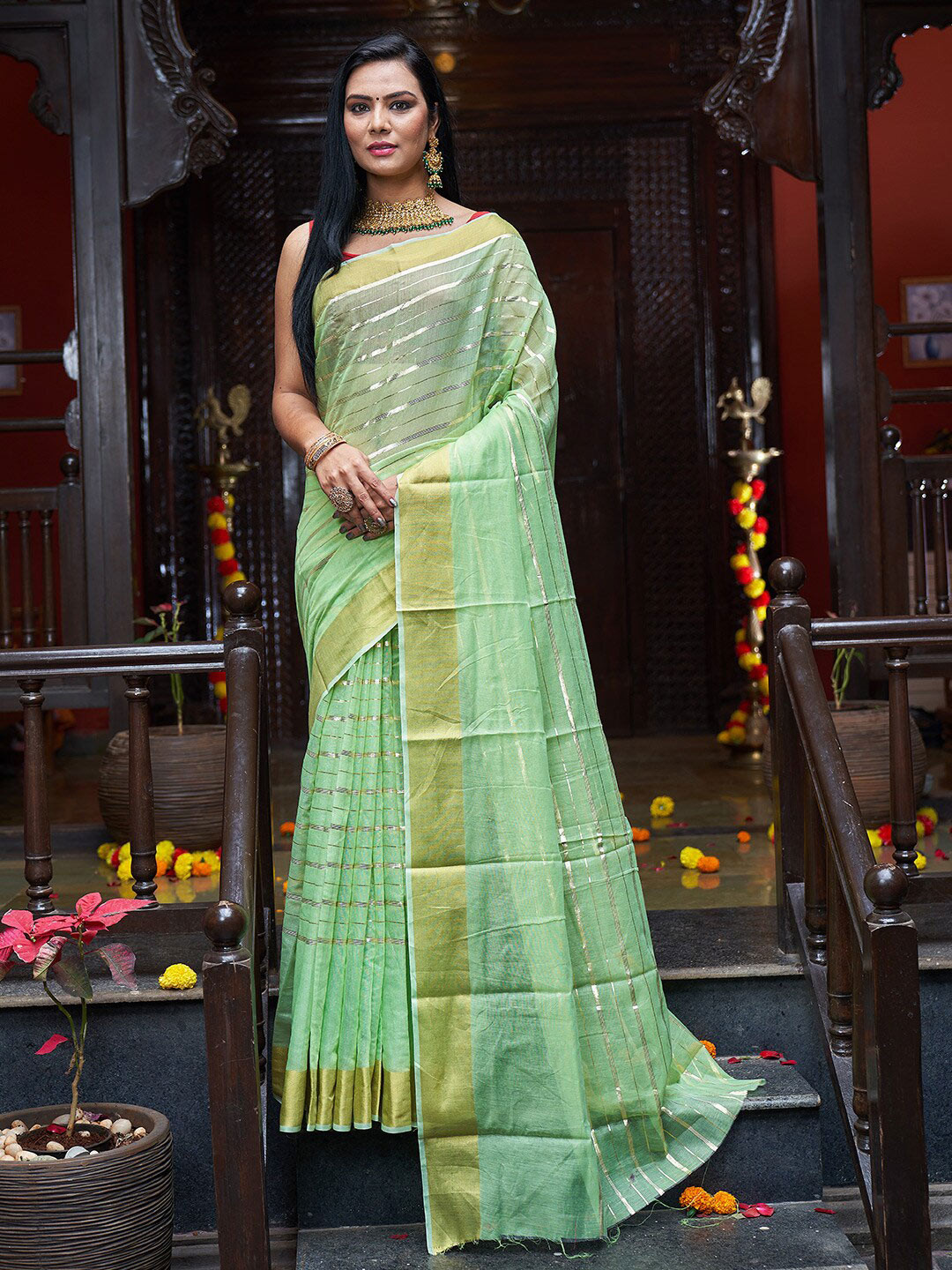 KARAGIRI Sheer Zari Striped Saree