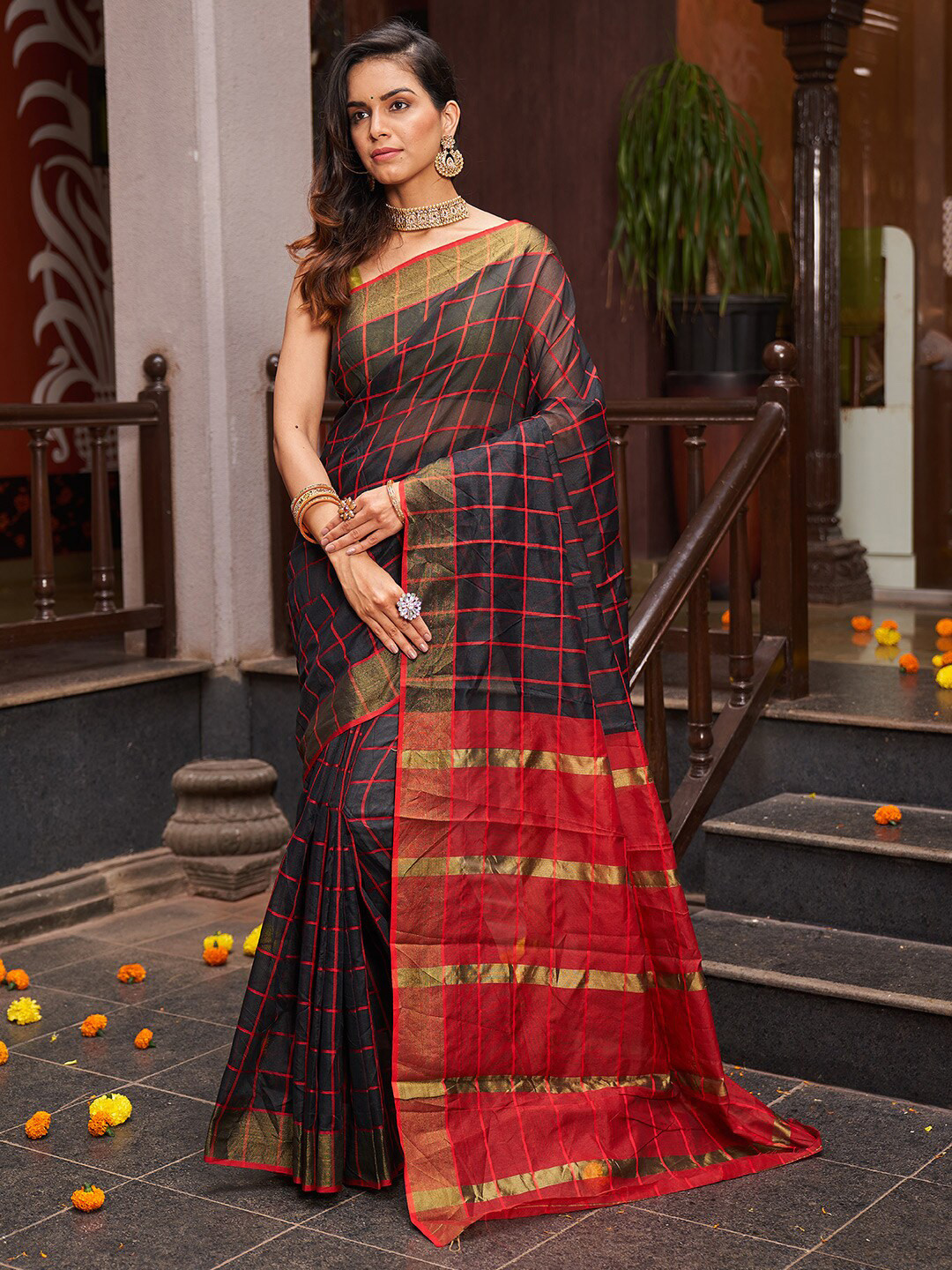 KARAGIRI Checked Silk Saree