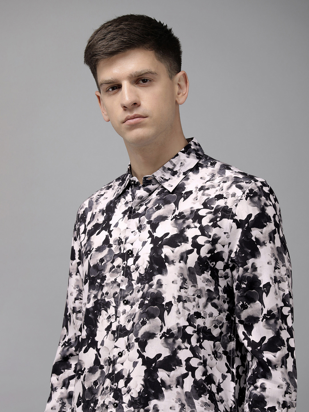 THE BEAR HOUSE Ardor Edition Slim Fit Floral Printed Opaque Casual Shirt