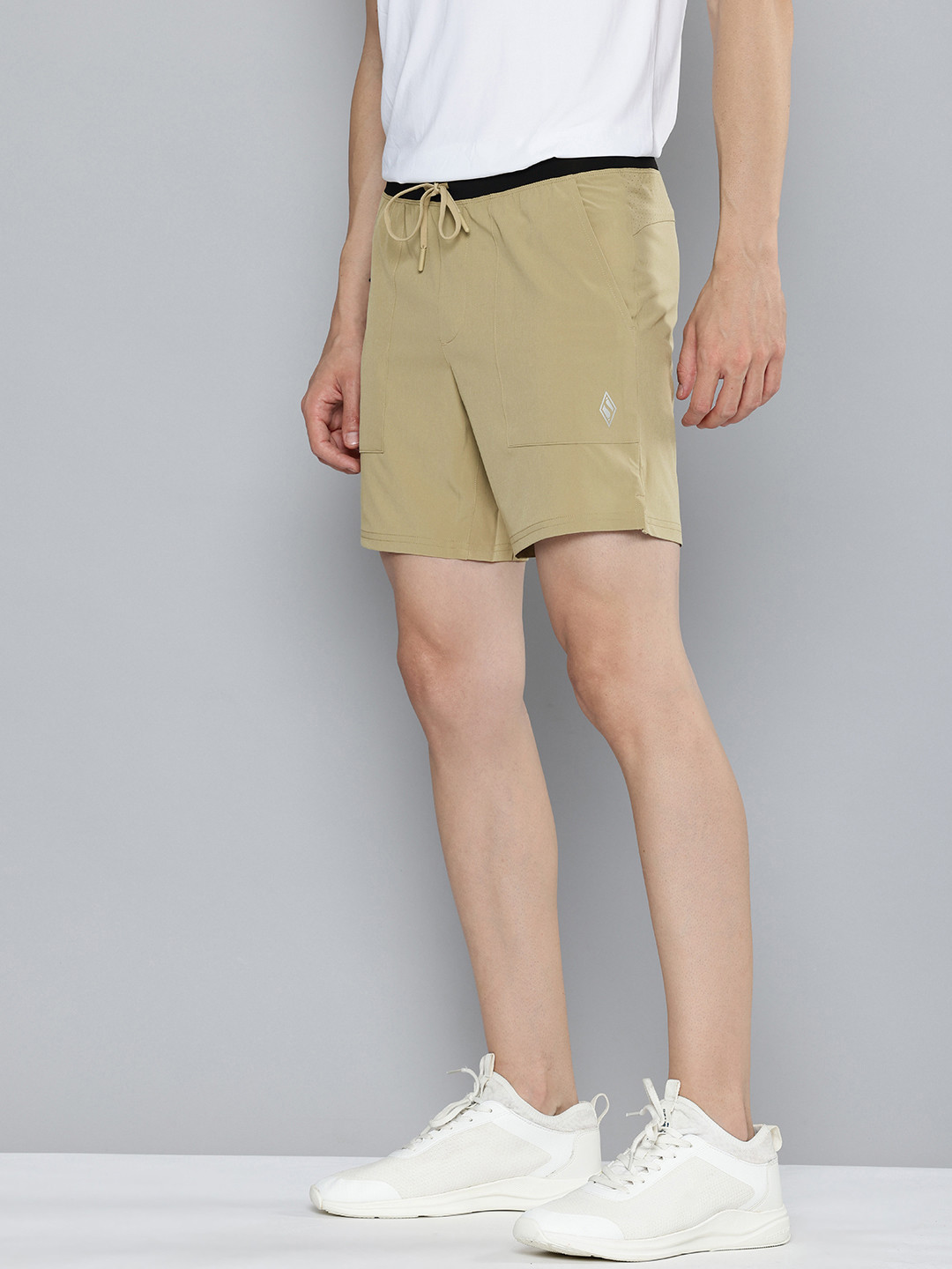 Skechers Men Comfort Fit Moisture Wicking SKECHWEAVE Training Or Gym Sports Shorts