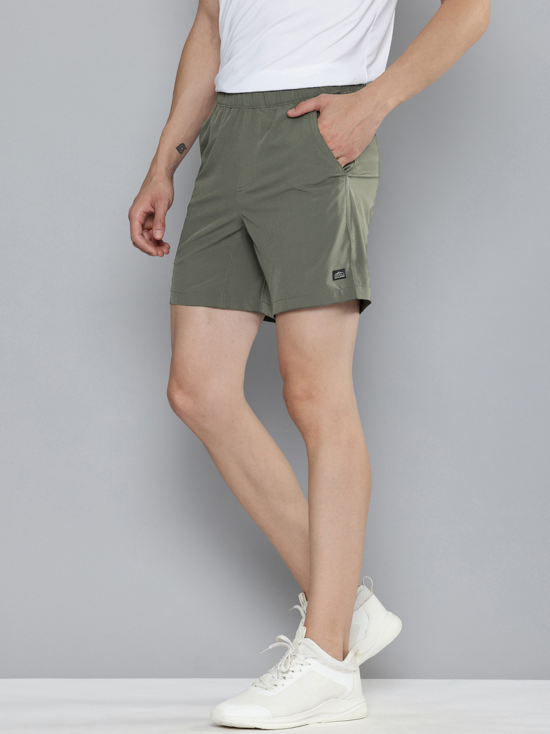 Skechers Men Comfort Fit Self Checked SKECHWEAVE TEARSTOP Training Or Gym Sports Shorts