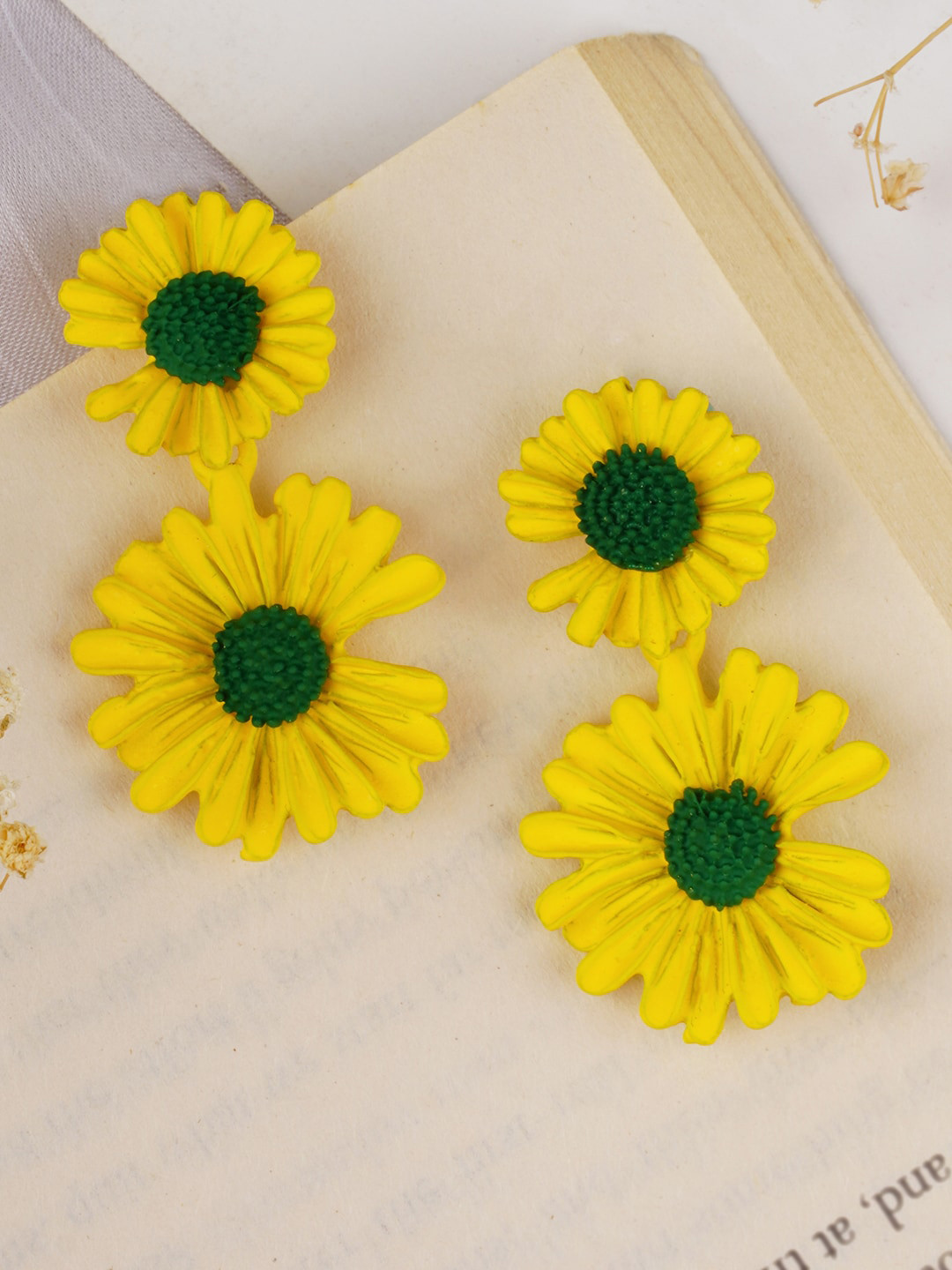 JOKER & WITCH Floral Drop Earrings