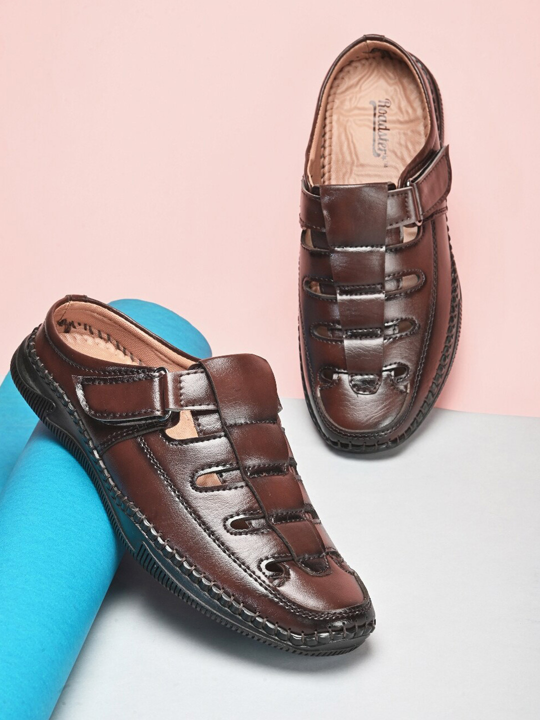 Roadster Lifestyle Co. Men Textured Comfort Sandals