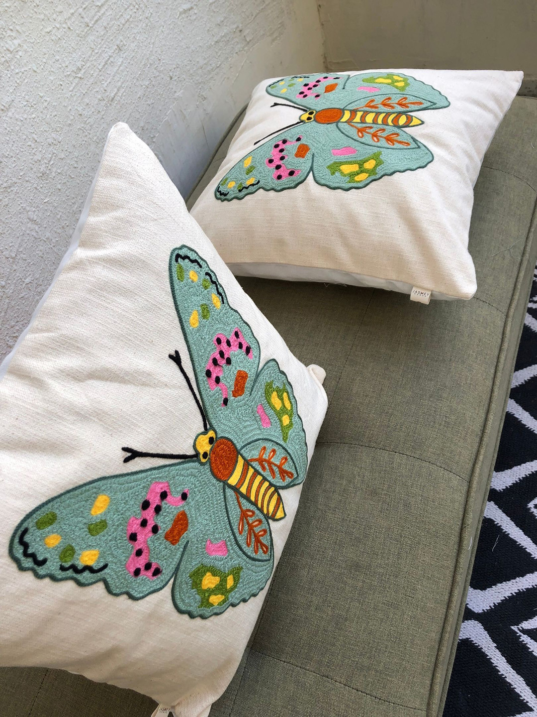 JASMEY HOMES madhuban Sea Green & White Embroidered Square Cotton Cushion Cover