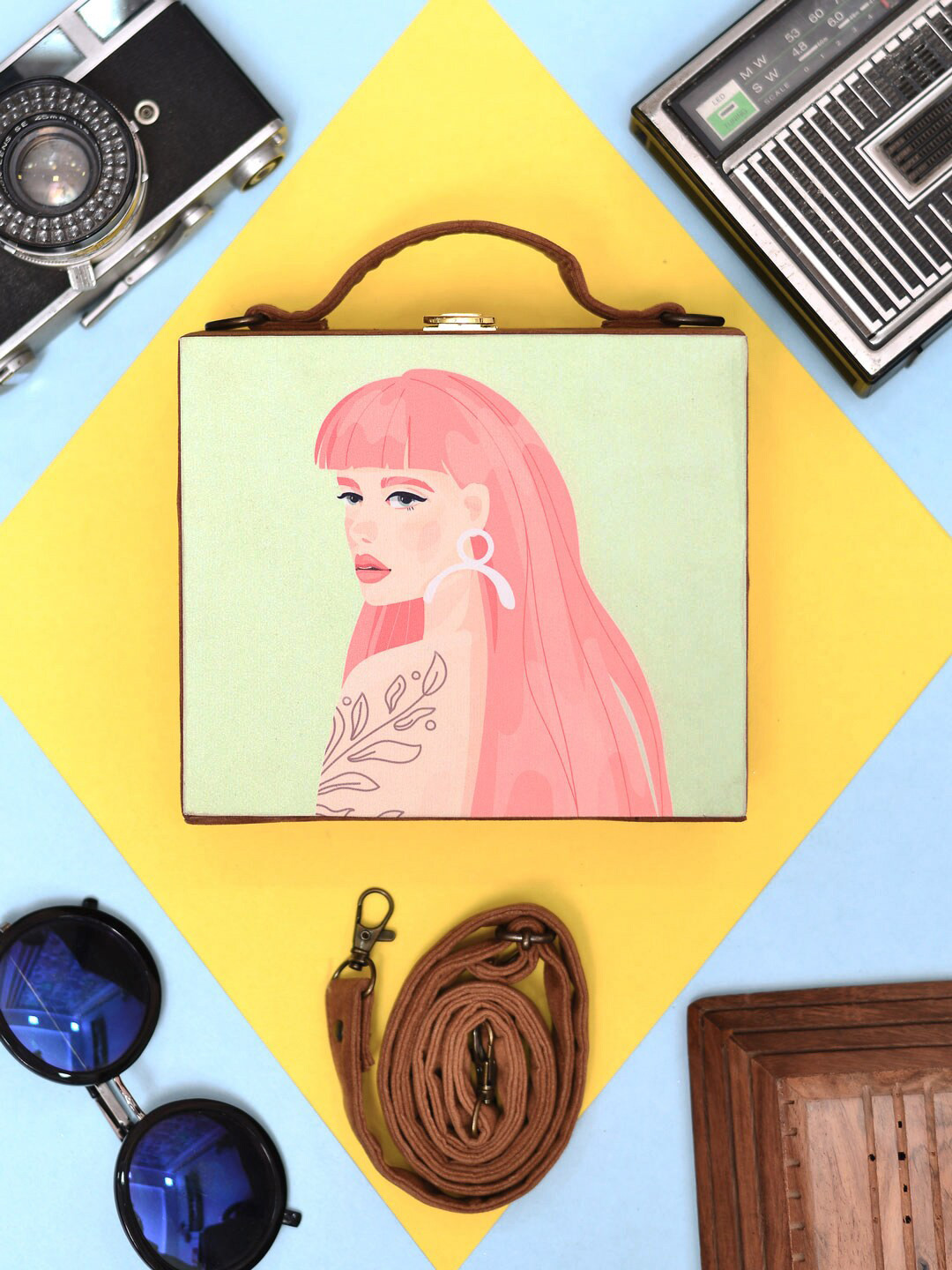 ARTKLIM Coral Hair Women Printed Suitcase Style Box Clutch