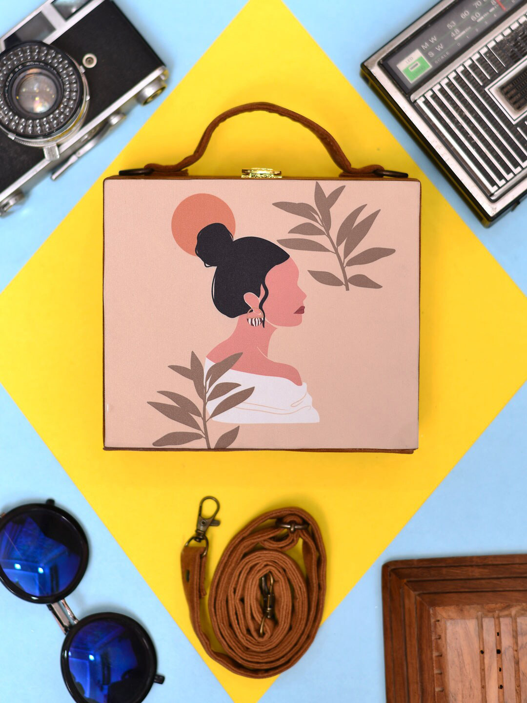 ARTKLIM Bun Woman Printed Suitcase Style Box Clutch