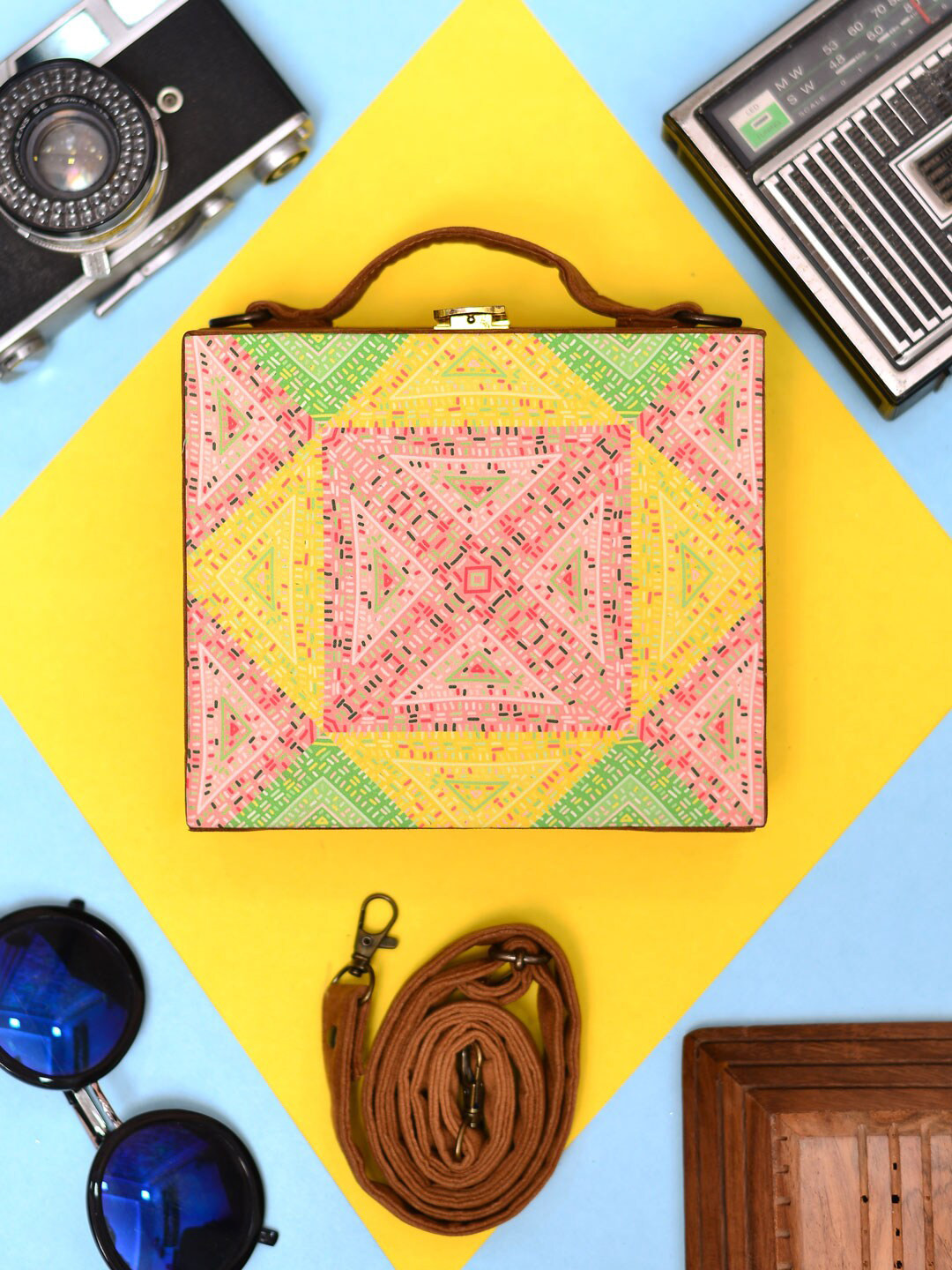 ARTKLIM Printed Suitcase Style Box Clutch
