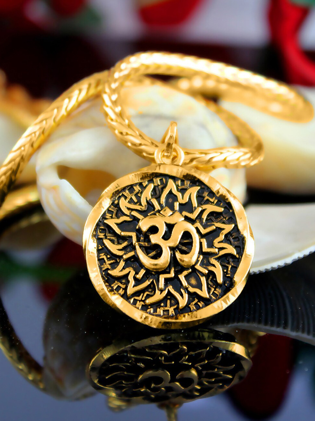 NAKABH Gold-Plated Oxidised Necklace & Pendant