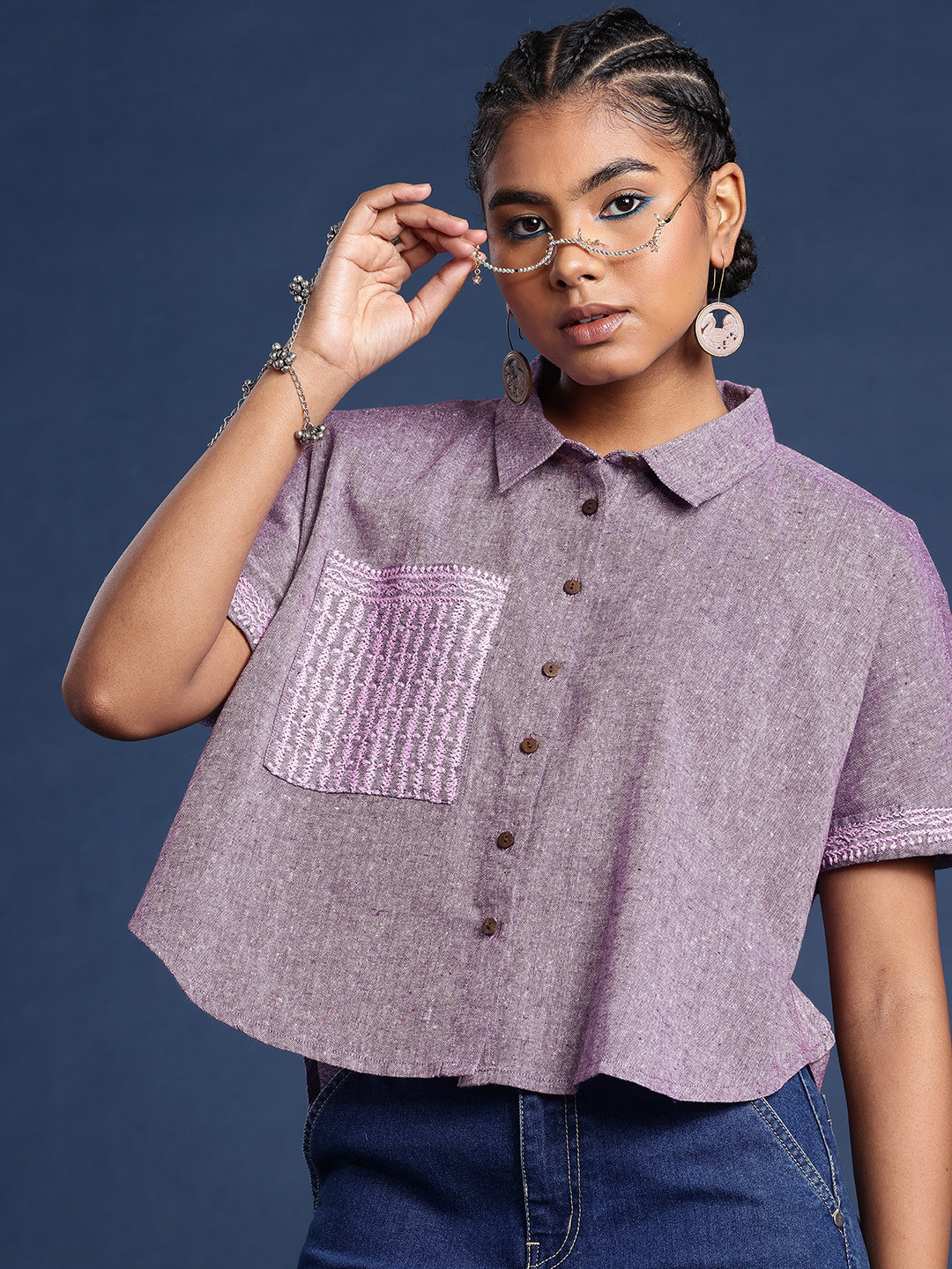 Taavi Embroidered Cutaway Collar Extended Sleeves Chikankari Casual Boxy Shirt