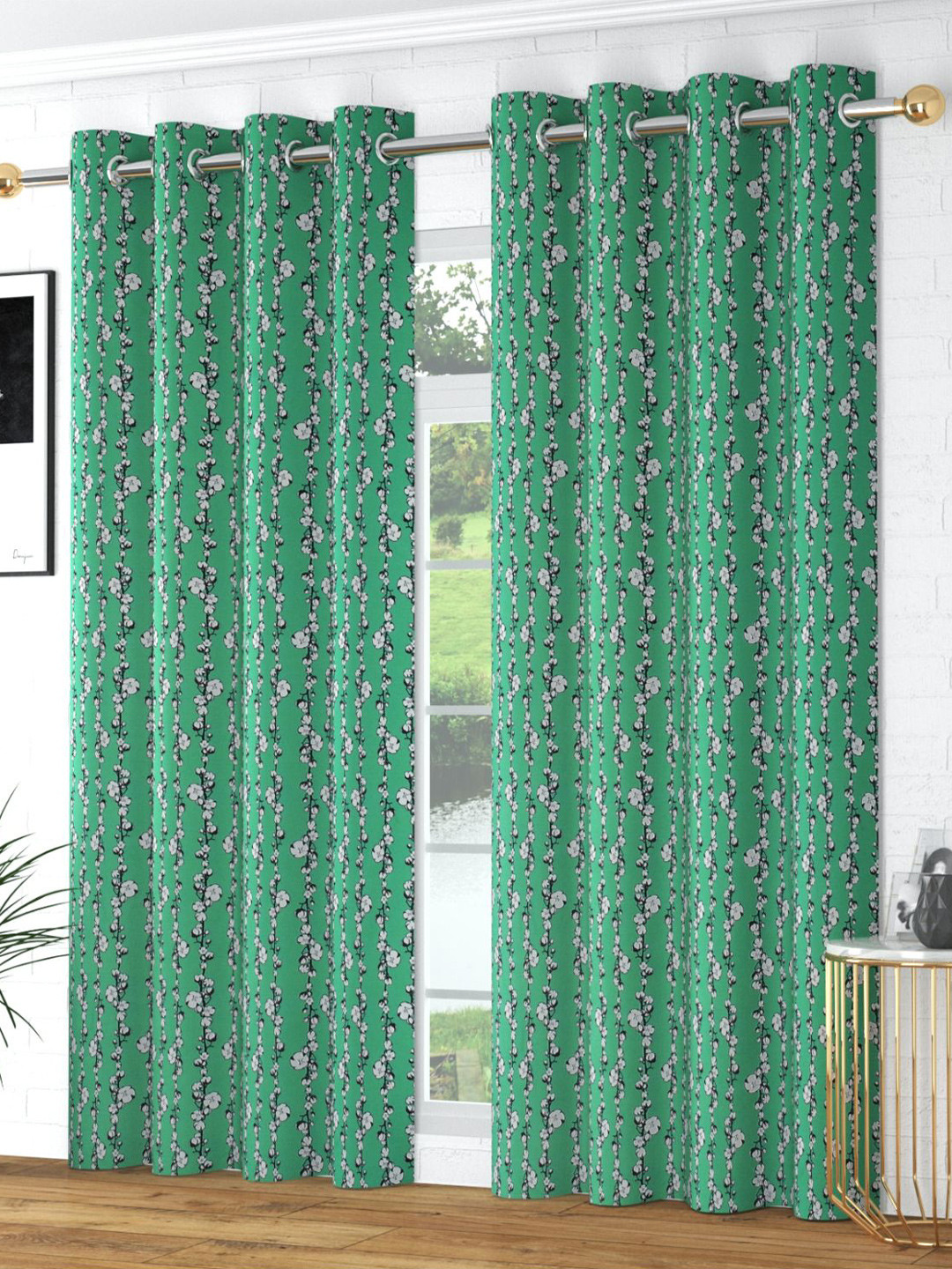 Bajo's Green & White 2 Pieces Floral Velvet Door Curtains