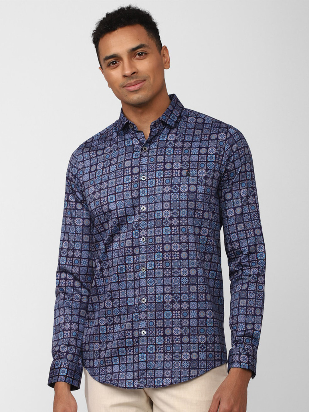 SIMON CARTER LONDON Spread Collar Ethnic Motifs Printed Slim Fit Pure Cotton Casual Shirt