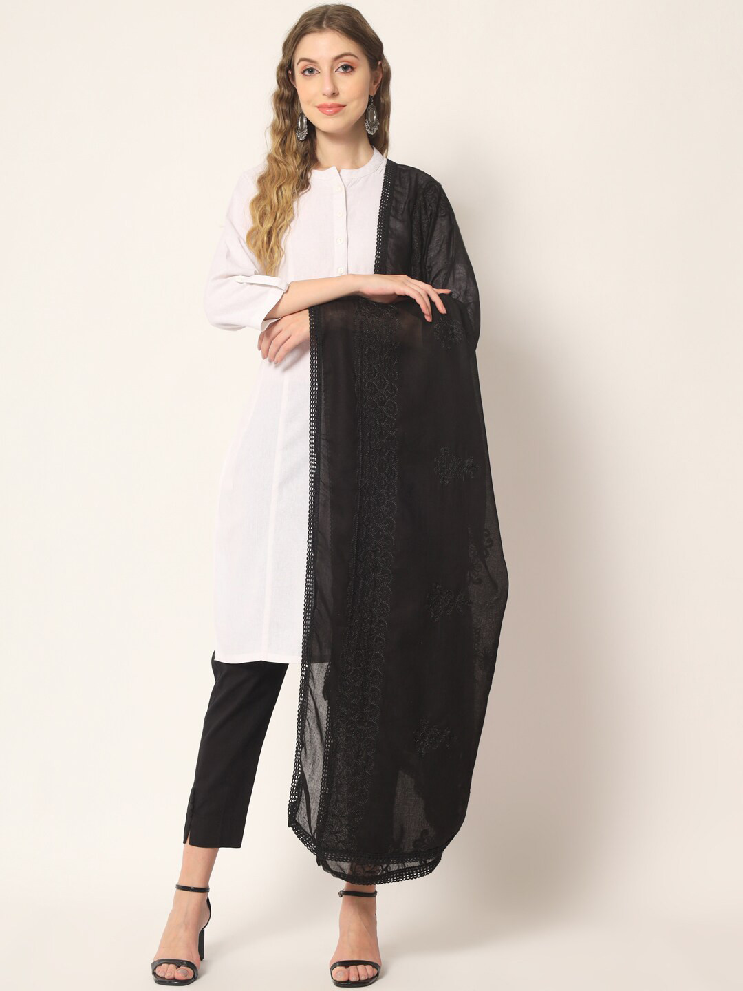 Zamour Embroidered Cotton Dupatta