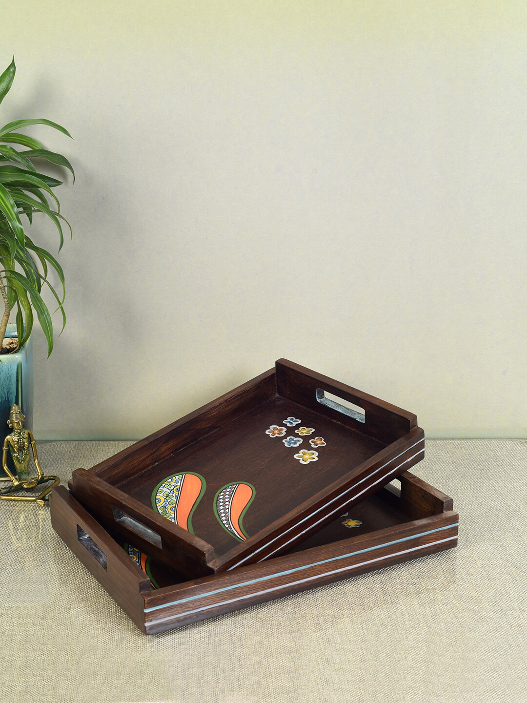 AAKRITI ART CREATIONS Blooming Leaves Brown & Orange 2 Pieces Serving Trays