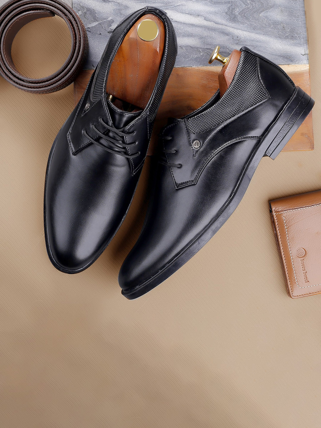 bacca bucci Men Textured Formal Derbys