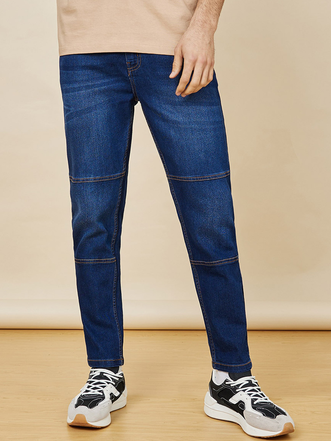 Styli Men Crop Length Dark Washed Relaxed Fit Denim Jeans with Panel Stitch Detail