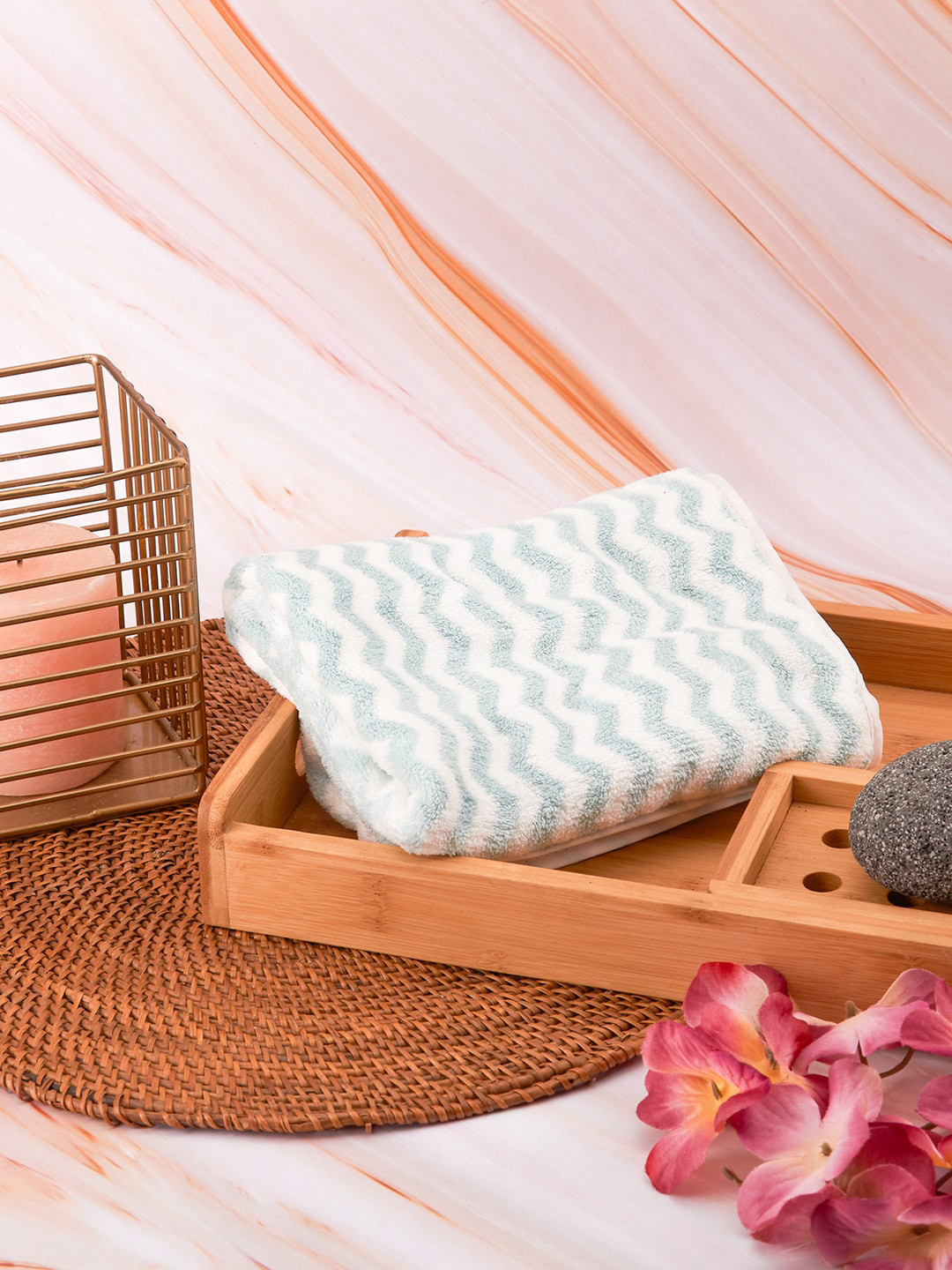 Black gold Green and White 2 Pieces Zigzag 350 GSM Microfiber Hand Towels