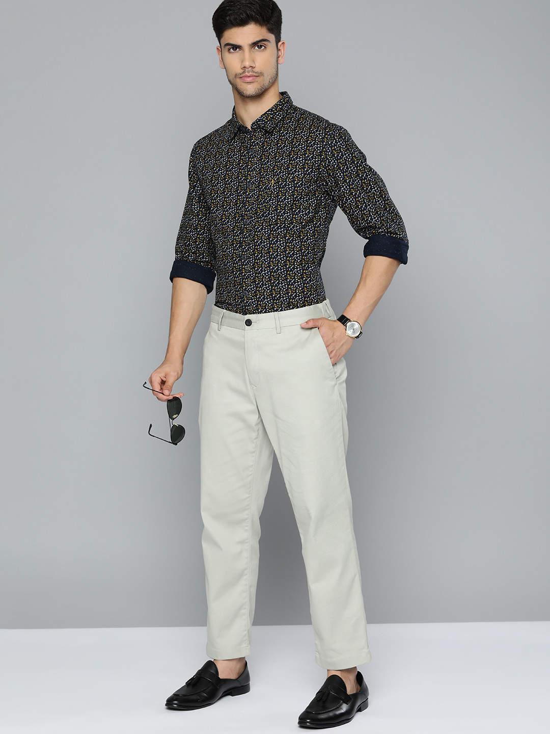 Indian Terrain Chiseled Cotton Slim Fit Opaque Printed Semiformal Shirt