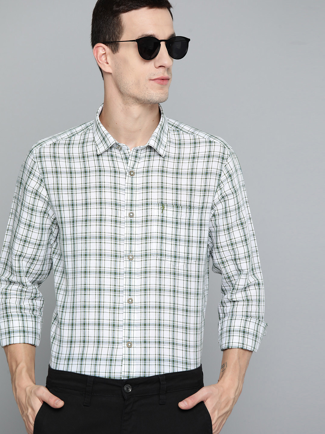 Indian Terrain Cotton-Linen Slim Fit Checked Semiformal Shirt
