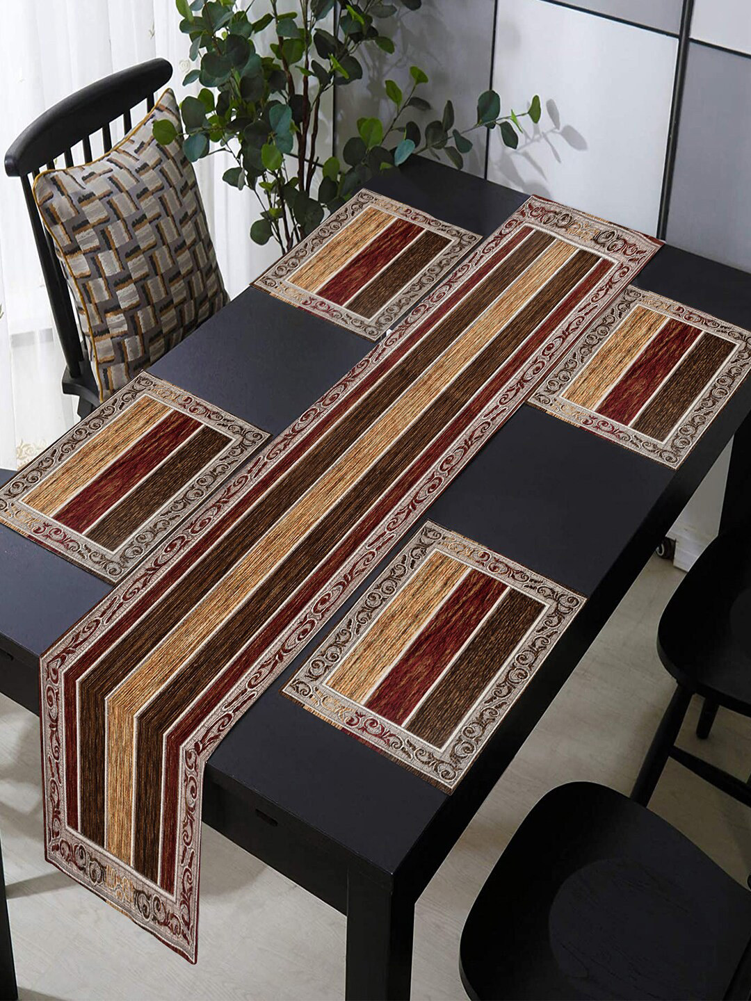 Kuber Industries Set of 7 Maroon & Beige Printed 1 Pcs Table Runner With 6-Pcs Placements