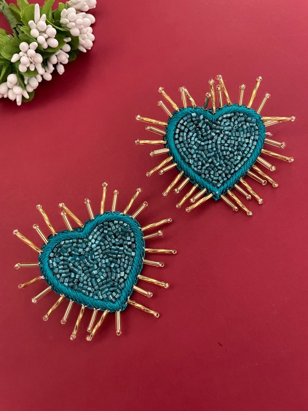 Digital Dress Room Beaded Heart Shaped Studs Earrings