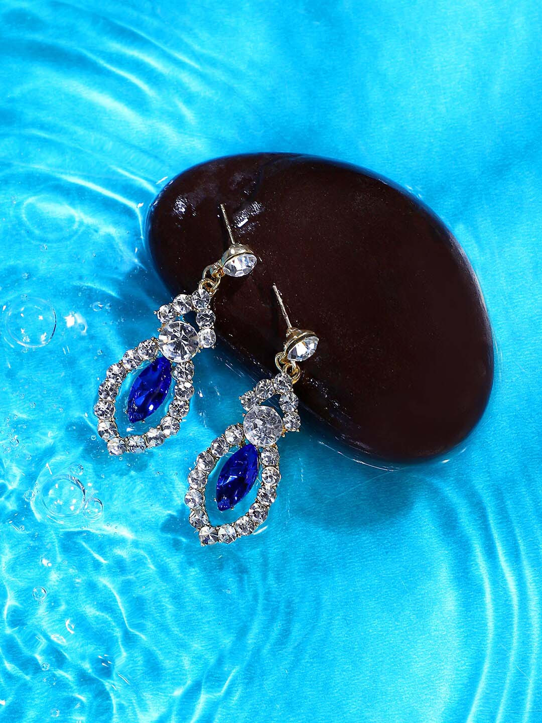 SOHI Silver Plated Designer Stone Party Drop Earrings