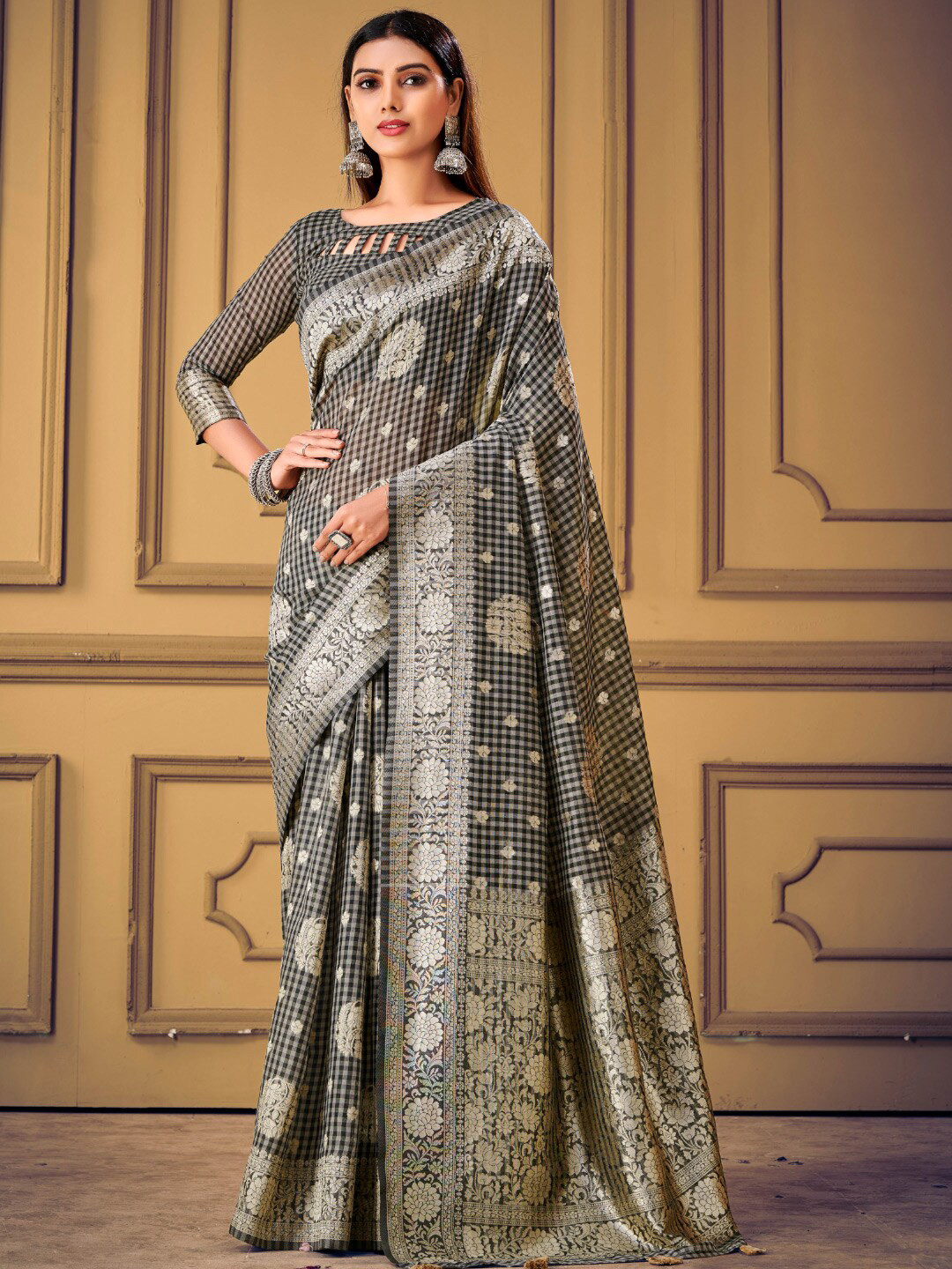 KARAGIRI Checked Zari Saree