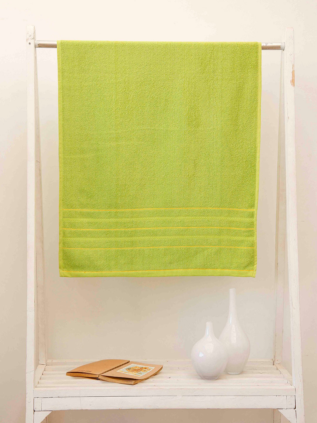 Ariana Green Side Striped Detail Cotton 450 GSM Bath Towel