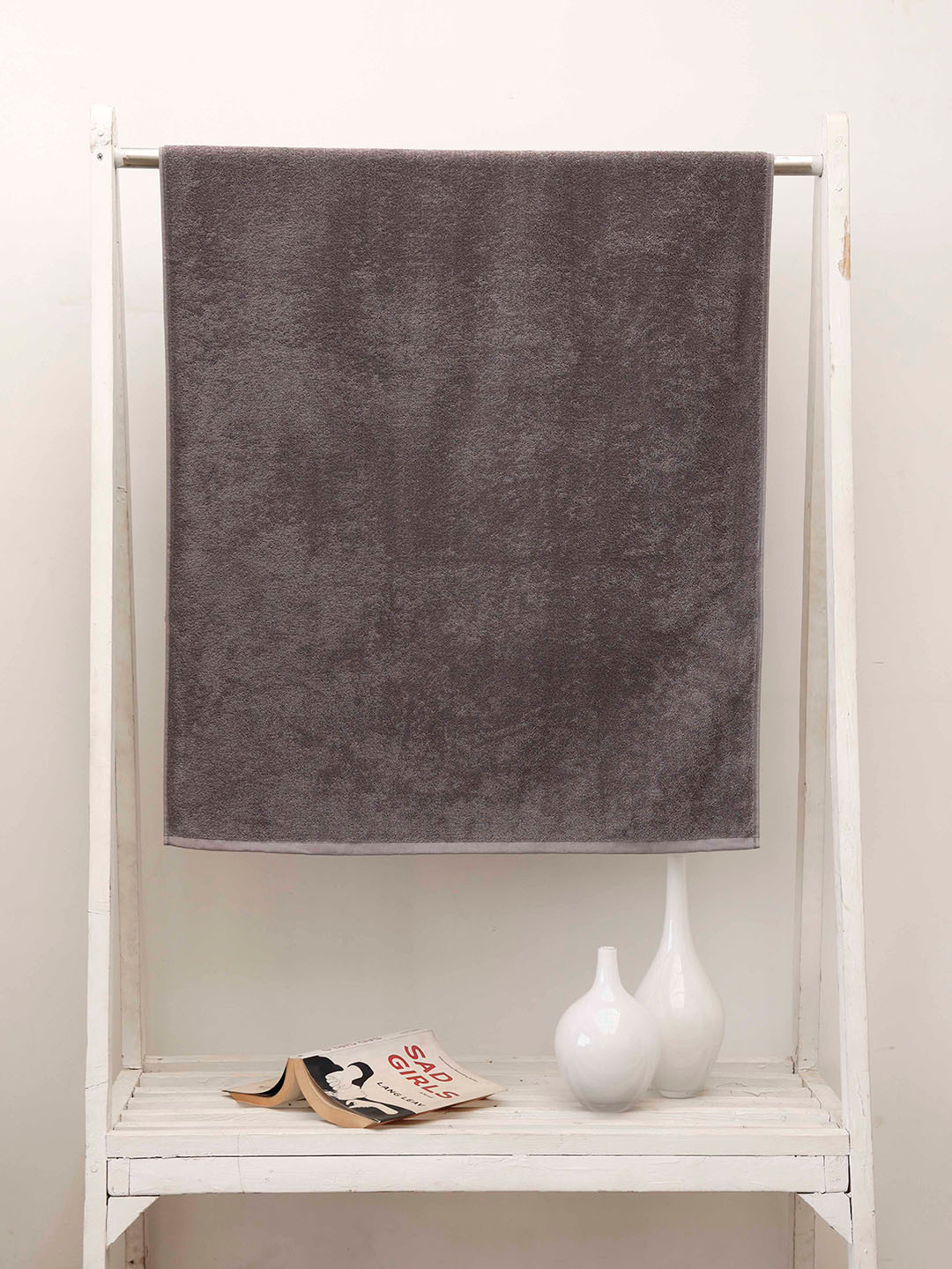 Ariana Grey High Absorbent 500 GSM Cotton Luxury Bath Towel