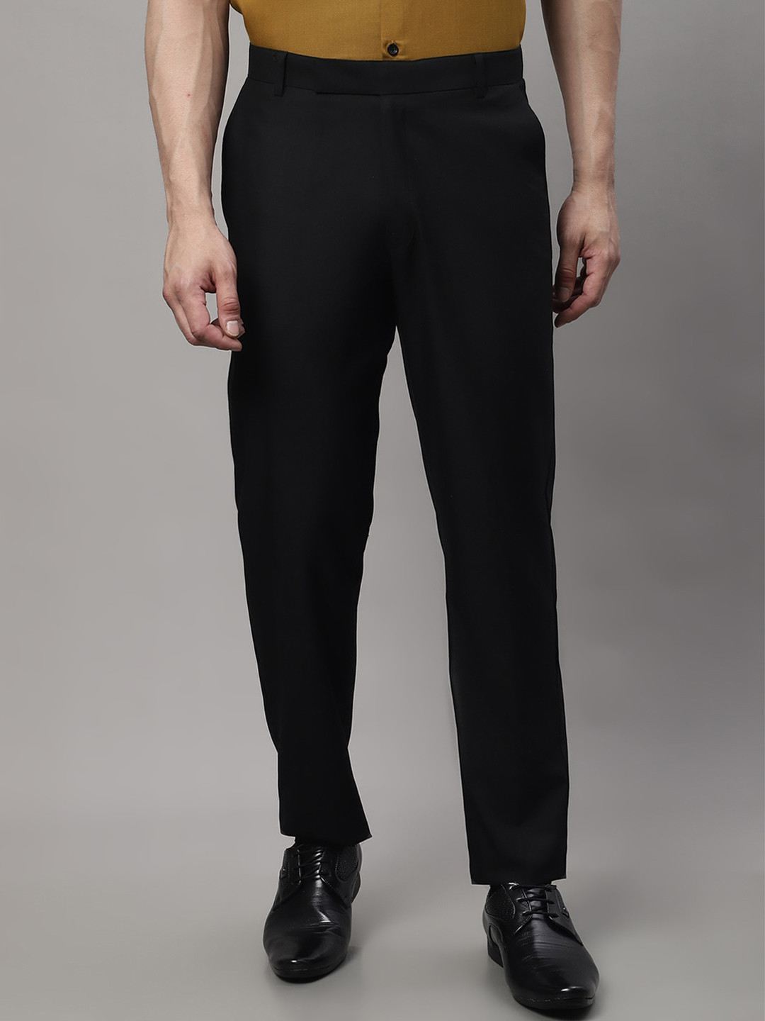 JAINISH Men Black Relaxed Tapered Fit Easy Wash Trousers