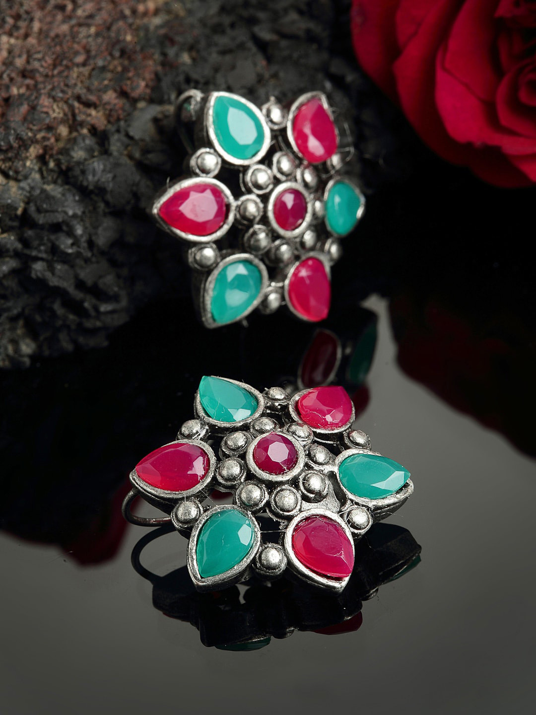 PANASH Floral Shaped Stud Earrings