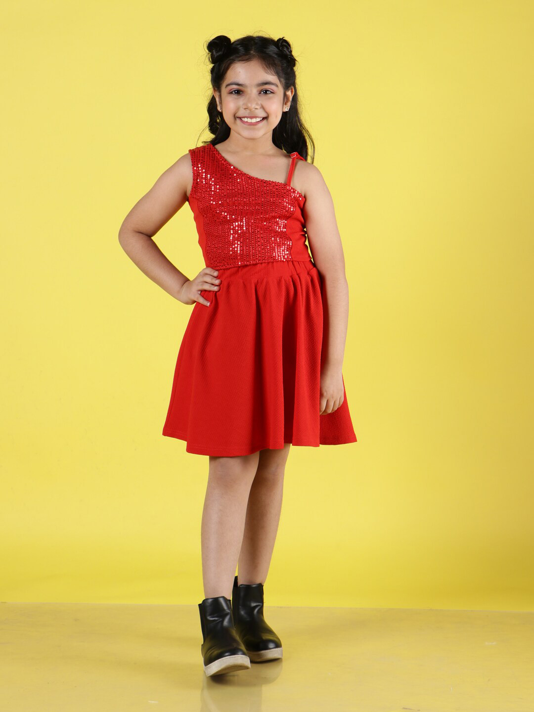 NEUDIS Girls Embellished Top with Skirt