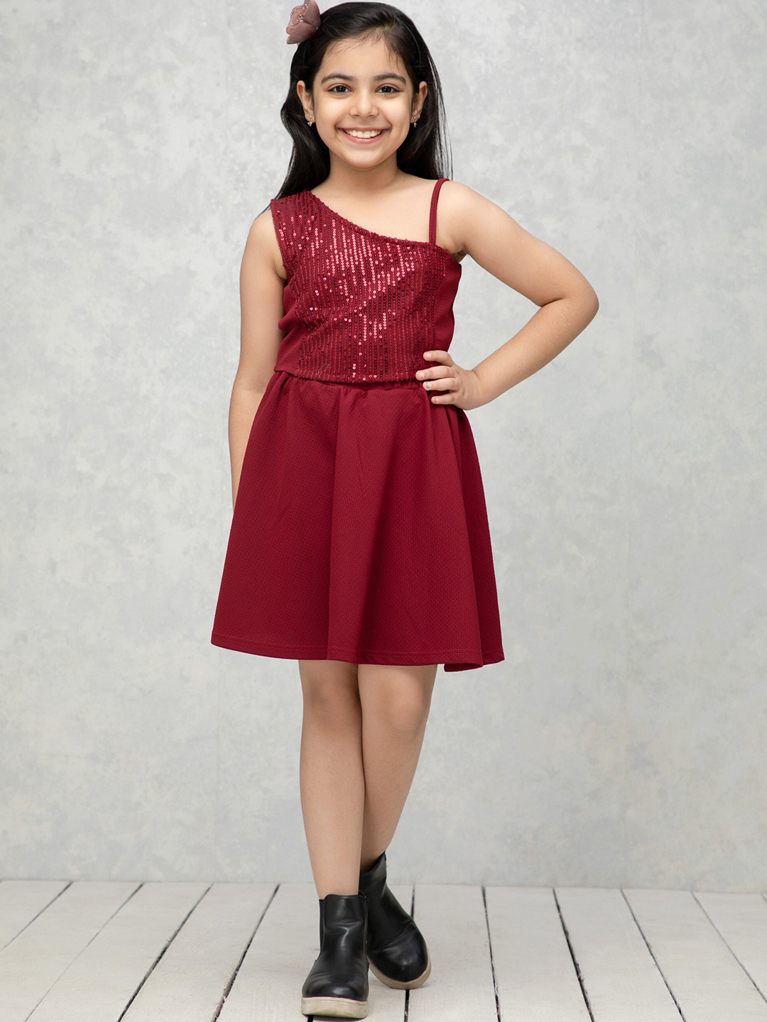 NEUDIS Teens Girls Embellished Asymmetric Neckline Top with Skirt